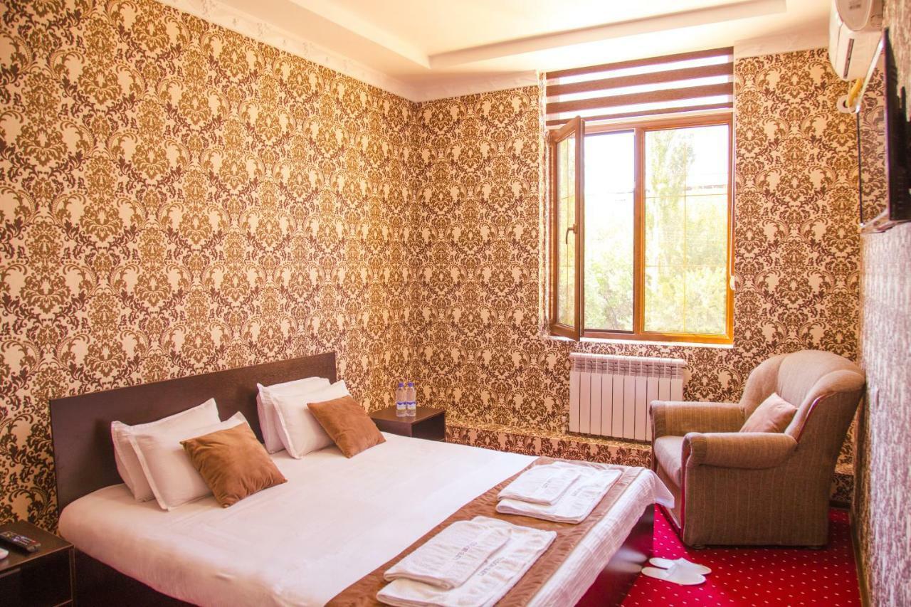 Hotel Life Aktepa-Chigatay Exteriér fotografie